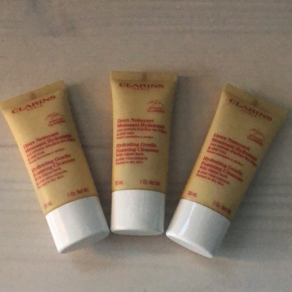 Clarins Hydrating Gentle Foaming Cleanser - Picture 2 of 3